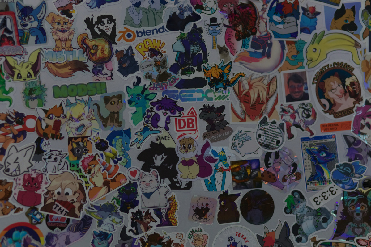 Sticker wall: DB-furs sticker